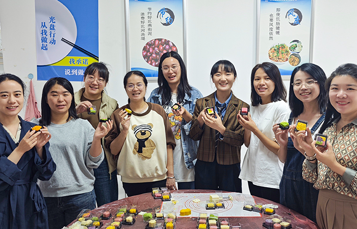 1695892252500016.jpg 小圖中秋.jpg